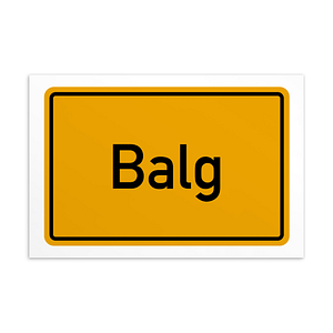 Ein Schild mit der Aufschrift „Balg Standard-Postkarte“ in Gelb und Schwarz.